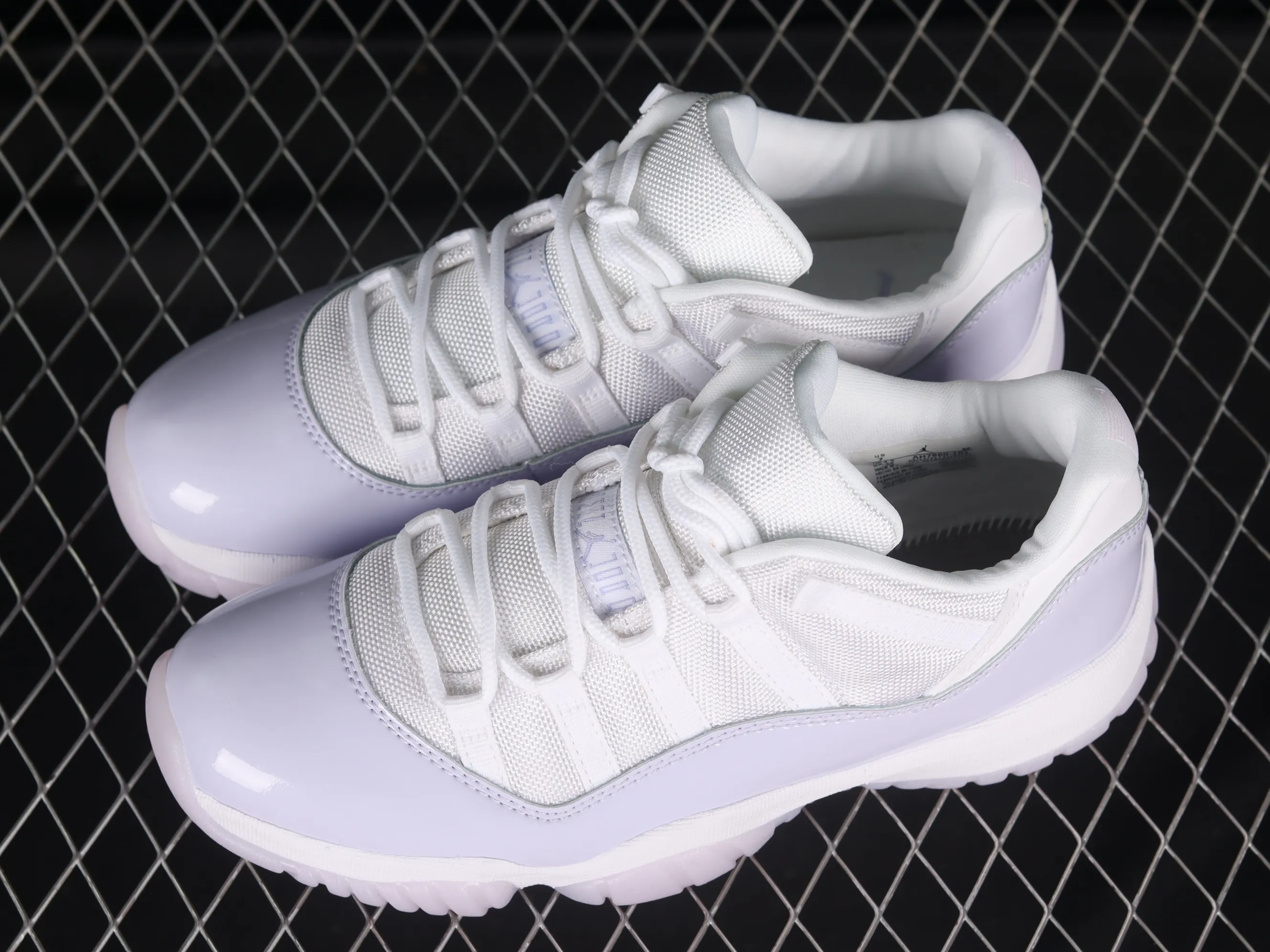 All categories Air Jordan Jordan series basketball shoes Air Jordan 11 F version Air Jordan 11 Low "Pure Violet" AJ11 Joe 11 Violet AH7860-101